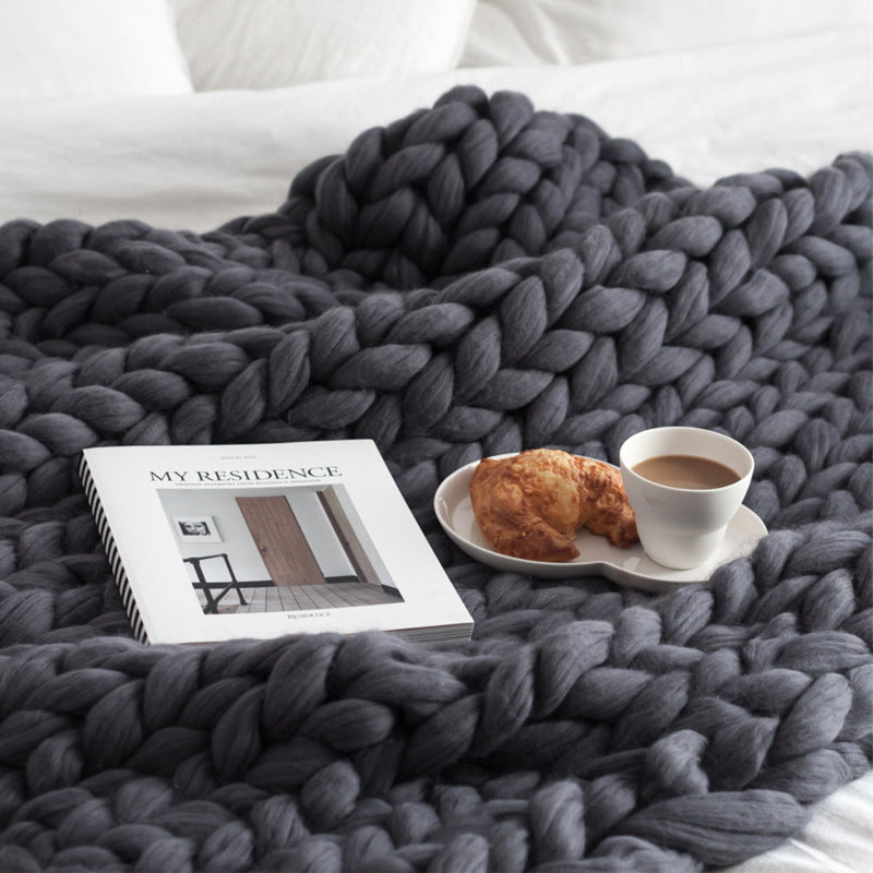 COZY CHUNKY KNIT THROW BLANKET