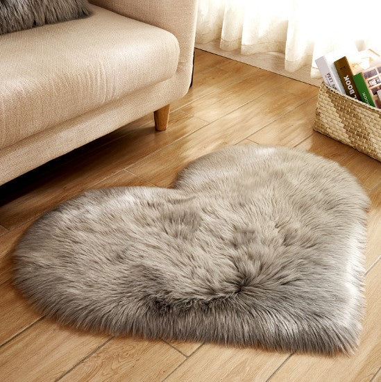 SOFT FAUX SHEEPSKIN AREA RUGS