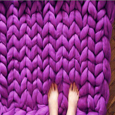 COZY CHUNKY KNIT THROW BLANKET