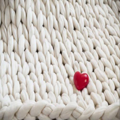 COZY CHUNKY KNIT THROW BLANKET