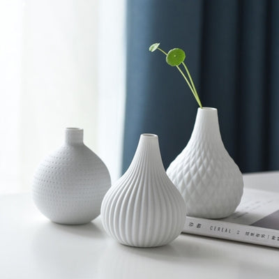 TEXTURED RAINDROP VASES