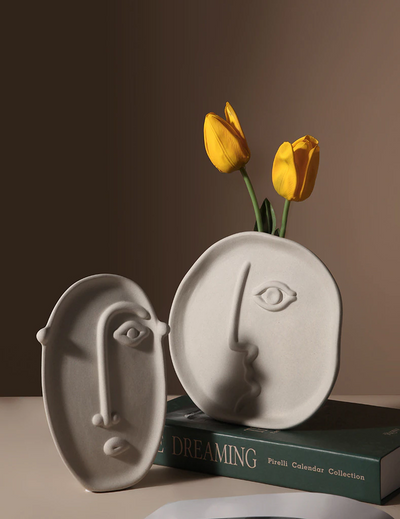 ABSTRACT FACE CERAMIC VASE