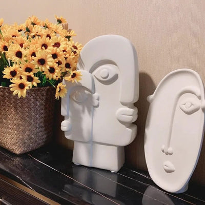 ABSTRACT FACE CERAMIC VASE