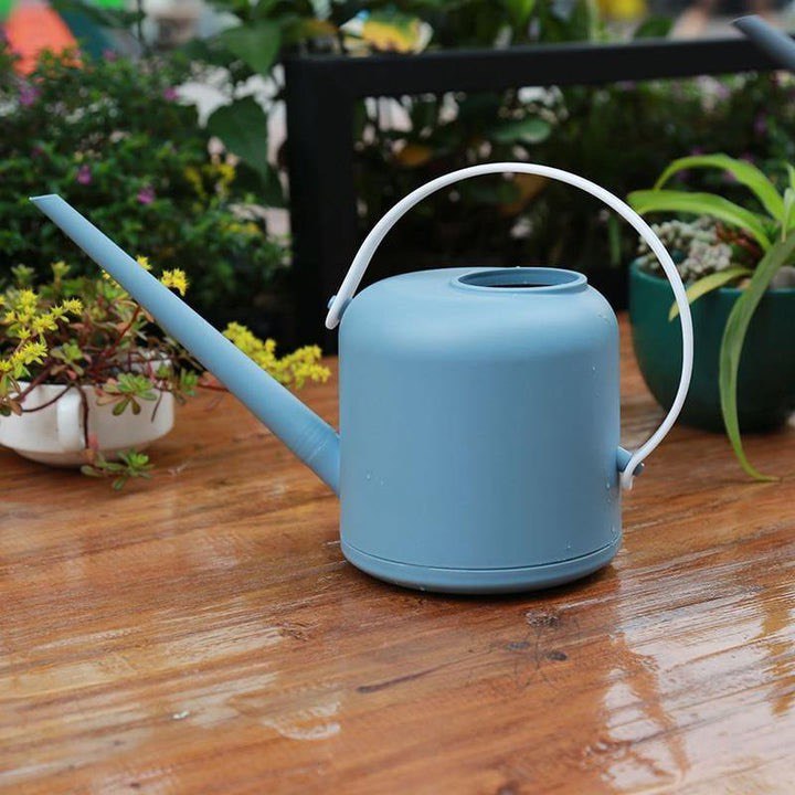 GOOSENECK WATERING CAN WITH STRAP