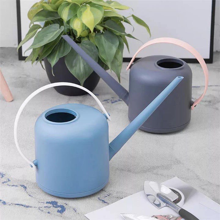 GOOSENECK WATERING CAN WITH STRAP