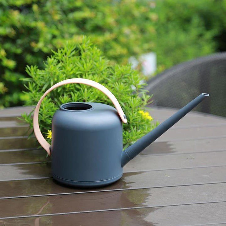 GOOSENECK WATERING CAN WITH STRAP