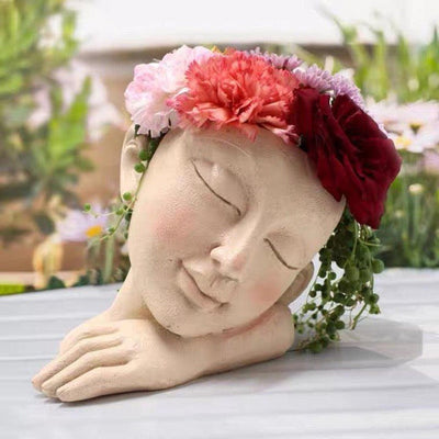 HERA SLEEPING FACE PLANTER