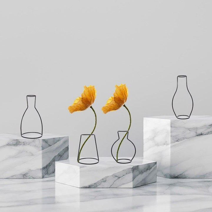 MINIMAL IRON LINE VASE HOLDER